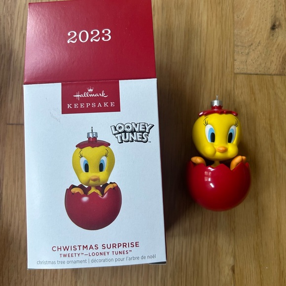 Hallmark Keepsake 2023 Tom Jerry What's For Lunch Chwistmas Surprise Tweety Bird - Picture 2 of 4
